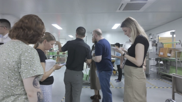 Avrupa otomotiv elektroniği Avrupa otomotiv elektroniği tedarikçisi SprintPCB'yi ziyaret etti